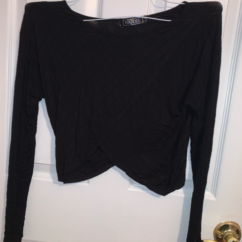 Fitted black long sleeve